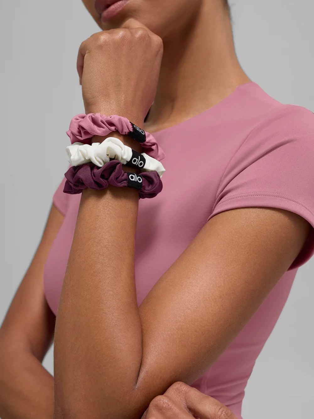 Alo Fresh Mini Scrunchie 3 Pack - Picture 2 of 2